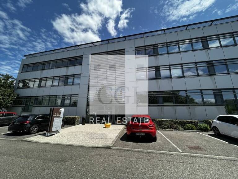 BUREAUX à LOUER — photo 1