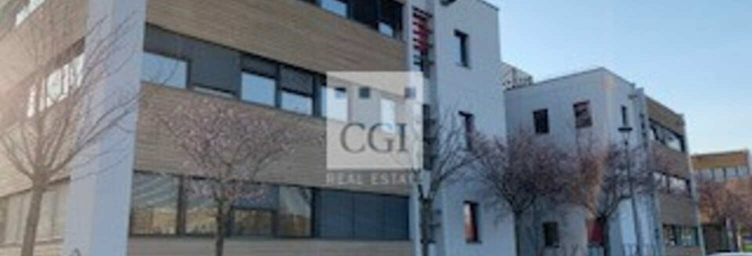 Bureau  2428 m² à louer à Saint-Priest (69800)