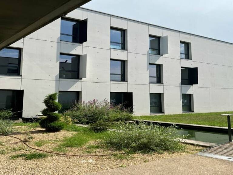 BUREAUX à LOUER — photo 1