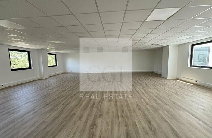 BUREAUX  à LOUER — photo 4