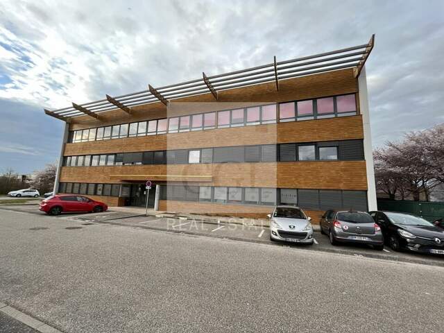 BUREAUX à LOUER — photo du bien