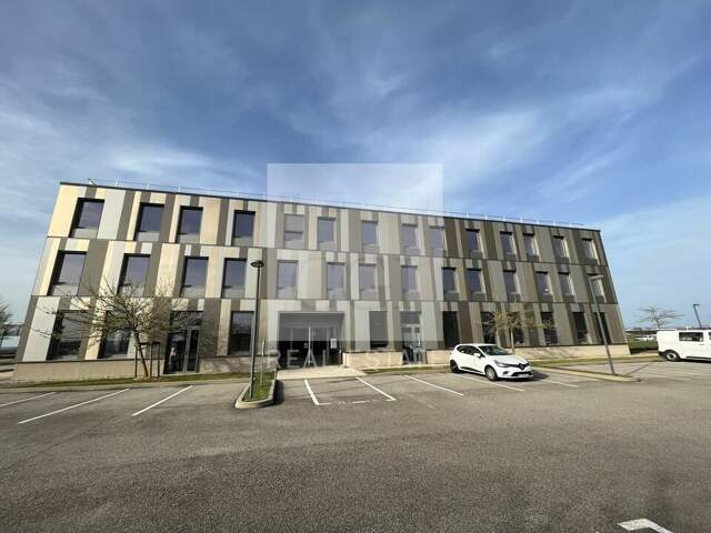 BUREAUX à LOUER — photo du bien