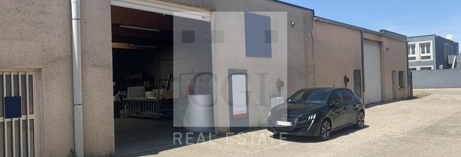 Commerce  535 m² à louer à Meyzieu (69330)