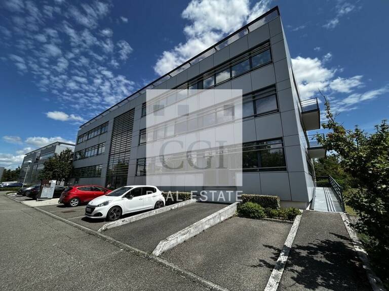BUREAUX à LOUER — photo 1