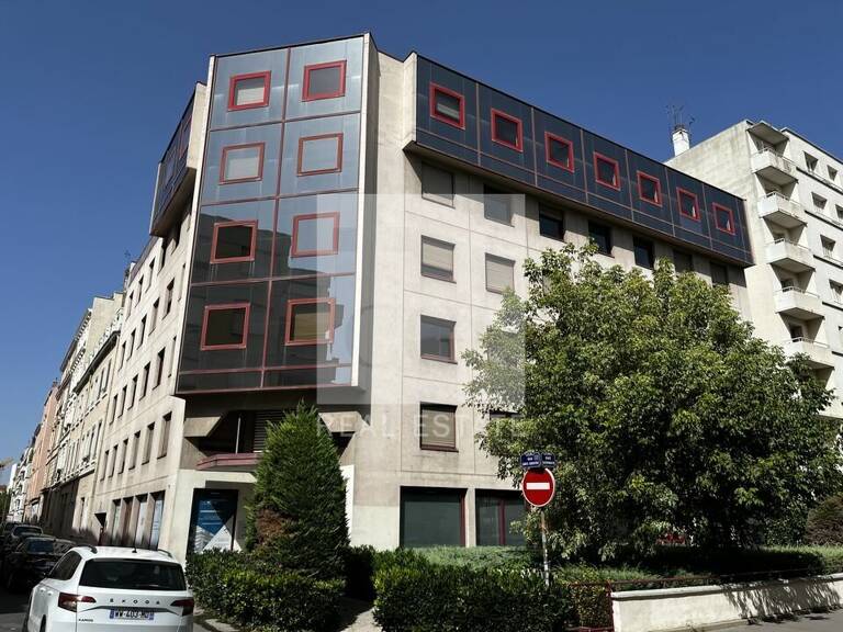 BUREAUX à LOUER — photo 1