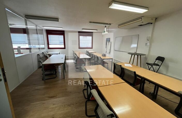 BUREAUX à LOUER — photo 3