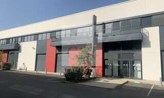 Commerce  686 m² à louer à Dardilly (69570)