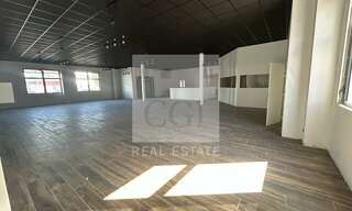 Bureau  346 m² à louer à Dardilly (69570)