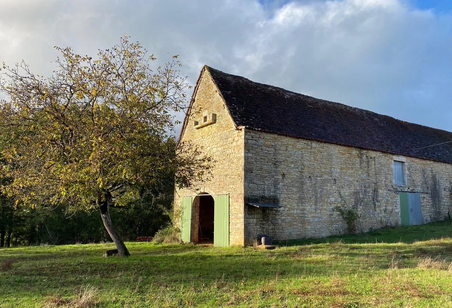 Villeneuve d'Aveyron - Grange à rénover — photo 1