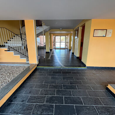 Commerce 4 pièces 134000 €