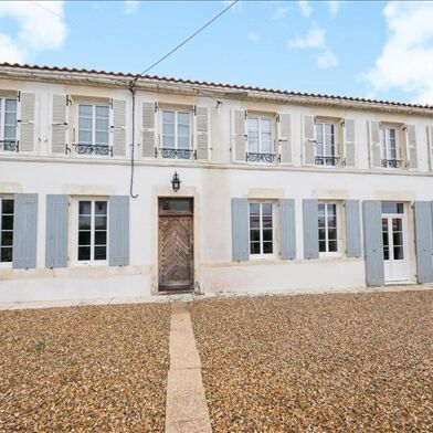 Maison 9 pièces 649900 €