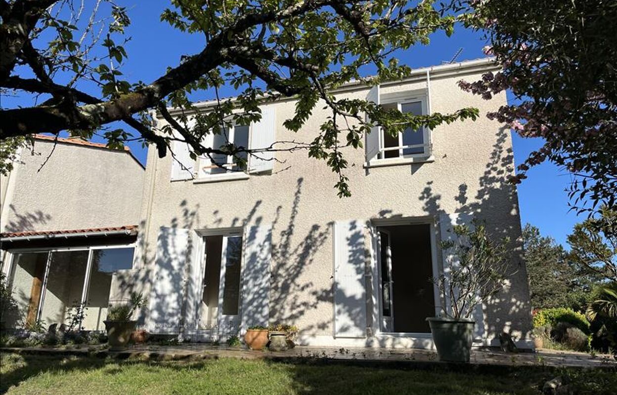 maison 4 pièces 104 m2 à vendre à Royan (17200)