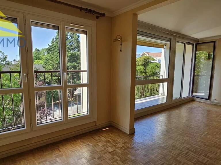 Appartement, aux chants des oiseaux — photo 1