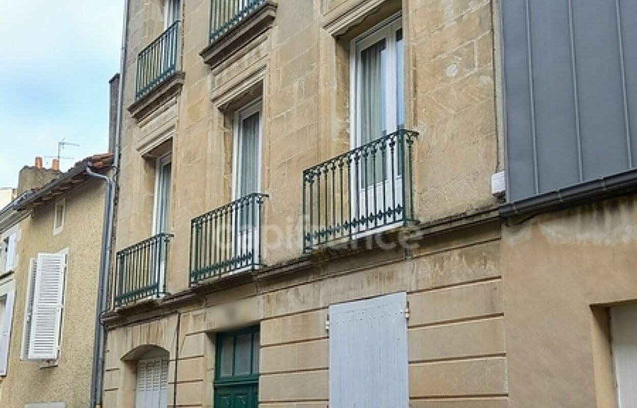 maison 12 pièces 275 m2 à vendre à Poitiers (86000)