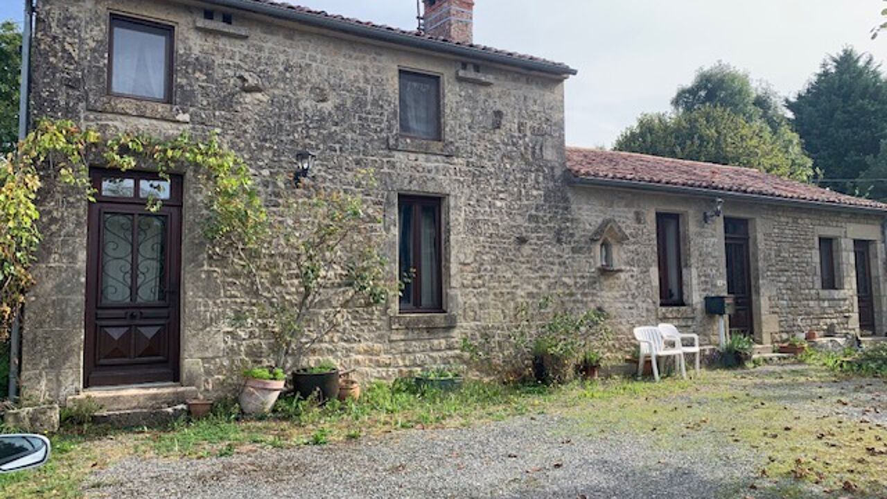 maison 8 pièces 175 m2 à vendre à Foussais-Payré (85240)