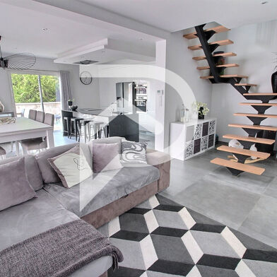 Maison 5 pièces 430000 €