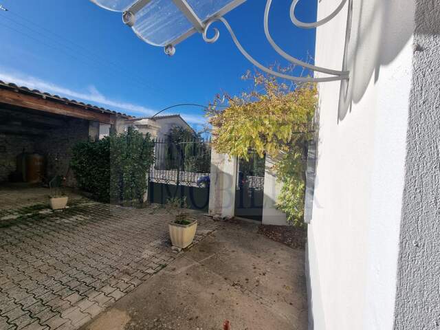 Maison 6 pièces 163 m² à Saoû — photo du bien