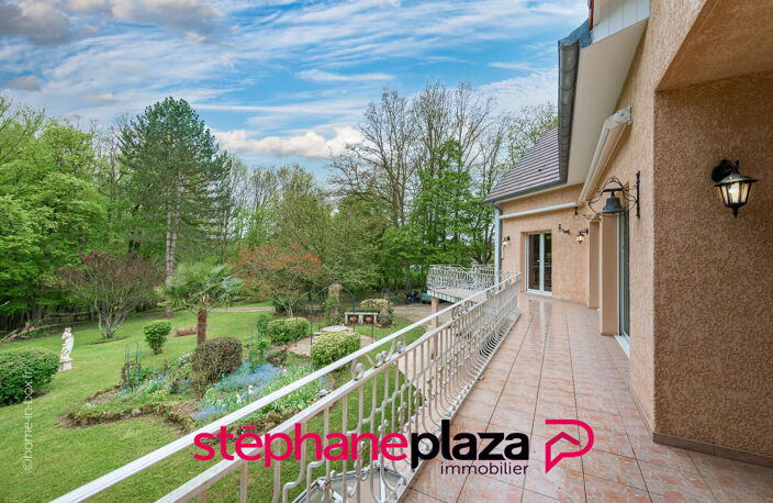 Secteur COULOMMIERS  Demeure 310 m2   13000 m² de terrain — photo 3