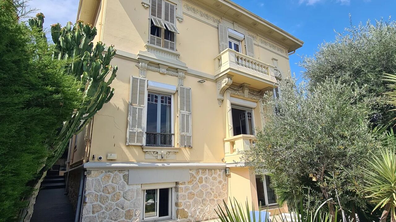 maison 9 pièces 275 m2 à vendre à Nice (06000)