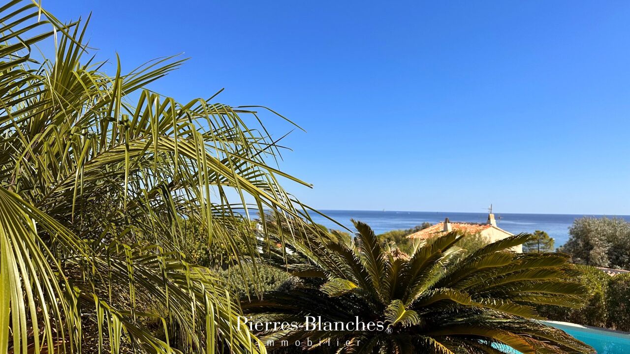 maison 12 pièces 370 m2 à vendre à Sainte-Maxime (83120)