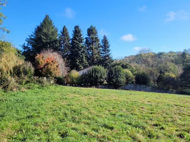 Terrain constructible — photo du bien