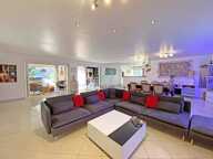 ROQUEFORT-LES-PINS : BEAUX VOLUMES! — photo 4