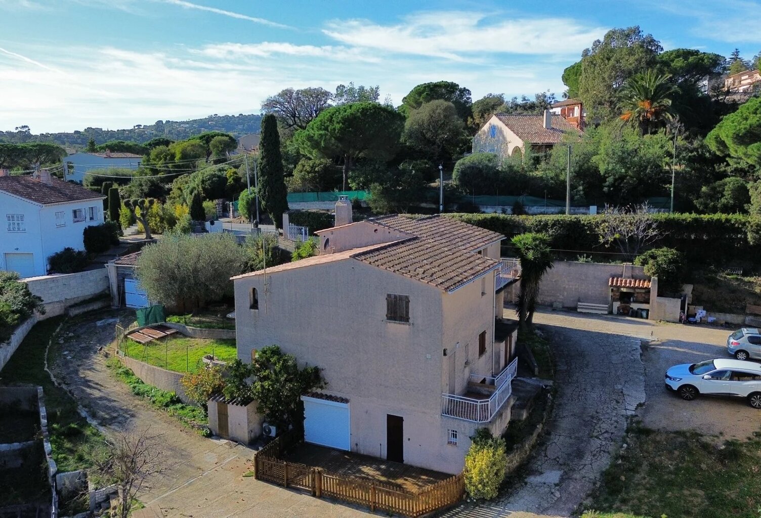 Propriété aux Issambres avec quatre appartements indépendants — photo 1