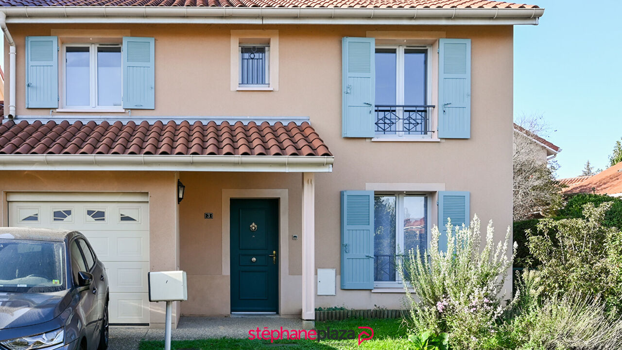 maison 5 pièces 114 m2 à vendre à Saint-Genis-Laval (69230)