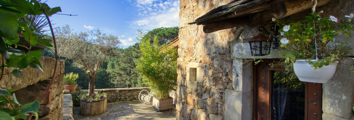 Maison 13 Pièces 270 m² à vendre à Aujac (30450)