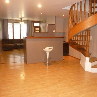 Maison 4 pièces 173968 €