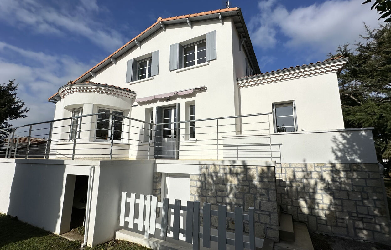 maison 6 pièces 150 m2 à Vaux-sur-Mer (17640)
