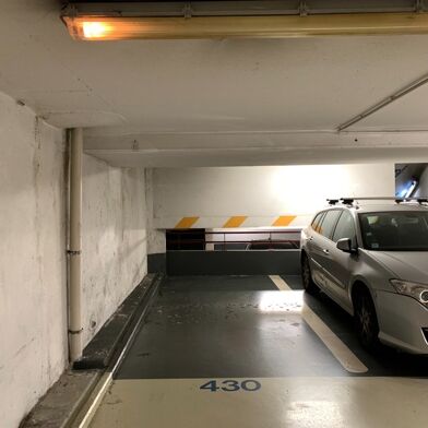 Parking 11 m²