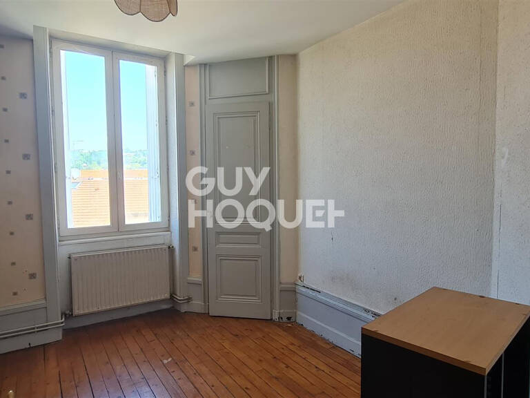 VENTE : appartement 2 pièces (53 m²) à LA TOUR DU PIN — photo 1