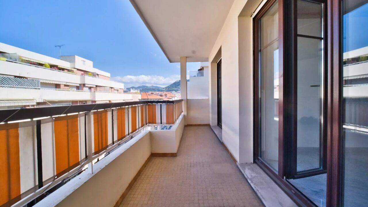 appartement 3 pièces 70 m2 à vendre à Nice (06300)