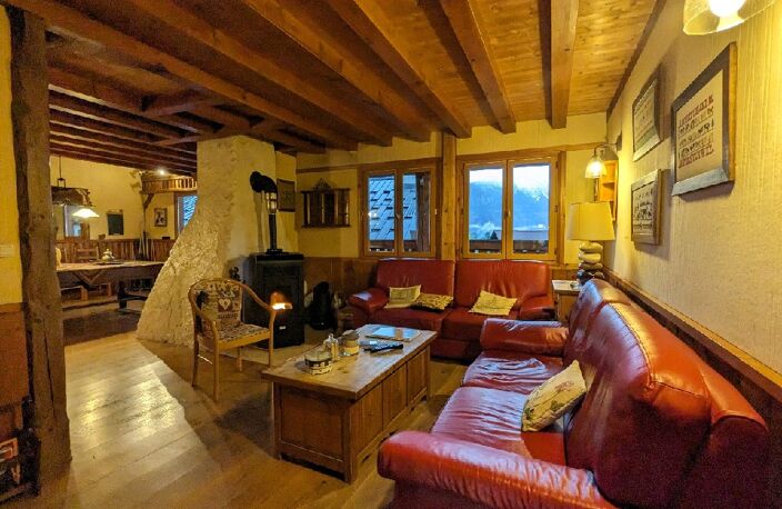 Vente maison 13 pièces 260 m² Châtillon-sur-Cluses (74300) — photo 3