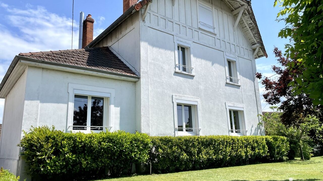 maison 10 pièces 193 m2 à vendre à Gueugnon (71130)