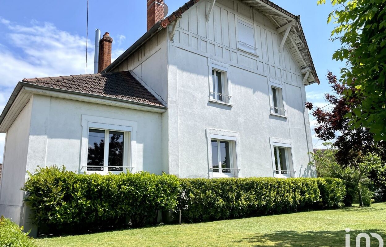 maison 10 pièces 193 m2 à vendre à Gueugnon (71130)