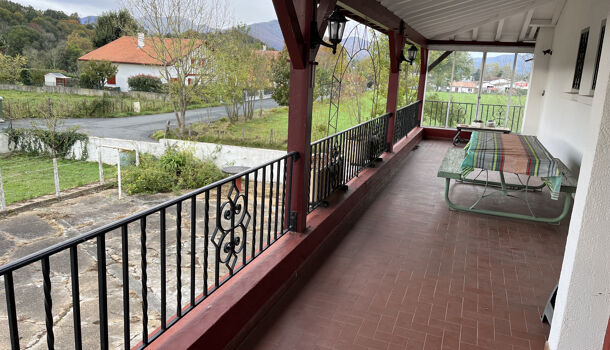 Villa / Maison 9 pièces  à vendre Saint-Jean-le-Vieux 64220