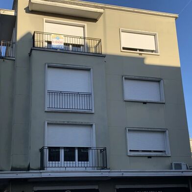 Appartement  64800 €