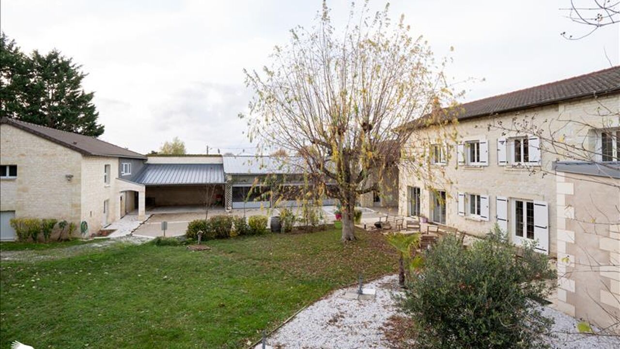 maison 12 pièces 348 m2 à vendre à Loudun (86200)