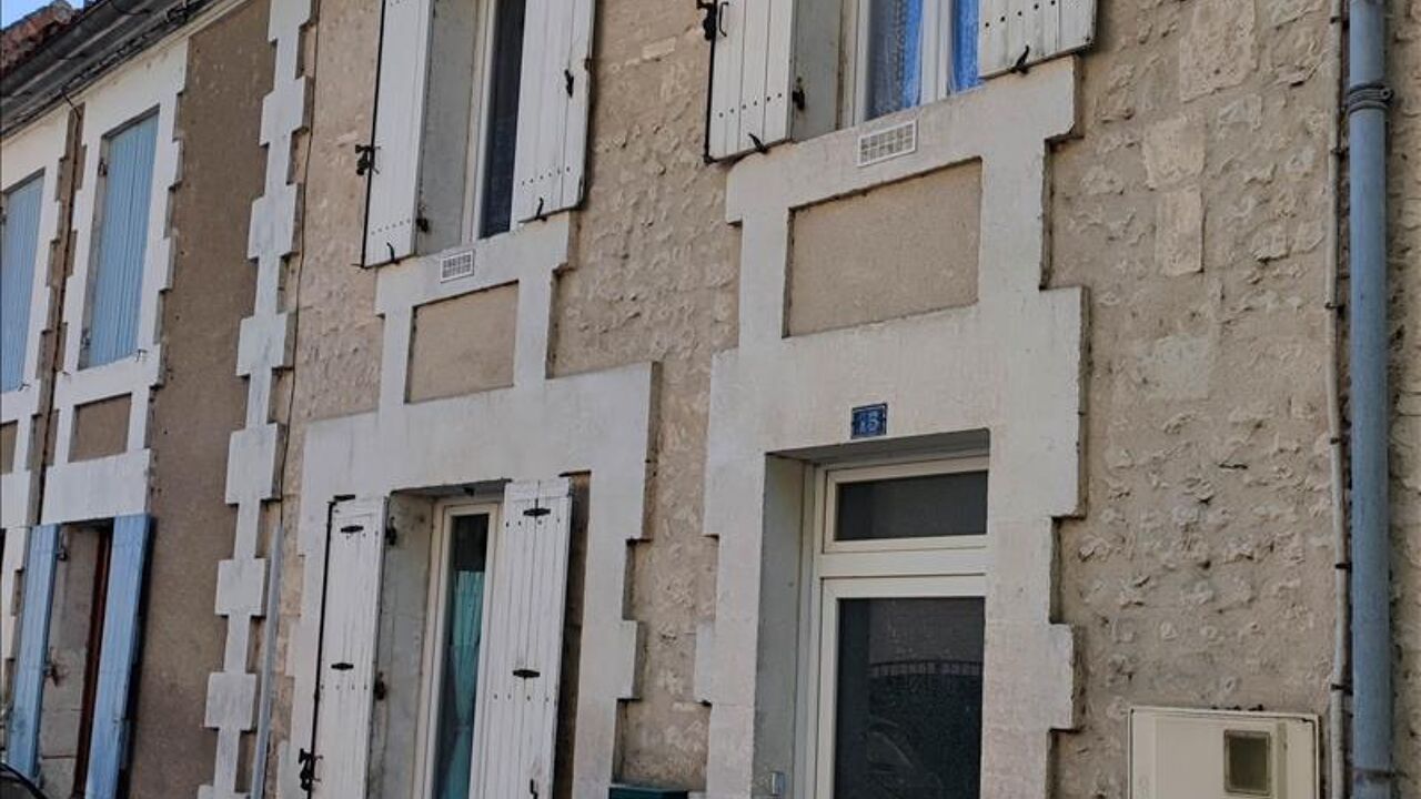 maison 3 pièces 54 m2 à vendre à Coteaux-du-Blanzacais (16250)
