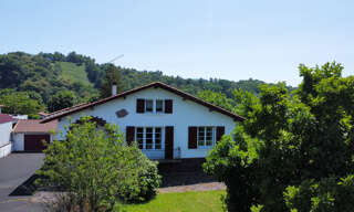 Maison 10 Pièces 220 m² à vendre à Saint-Jean-le-Vieux (64220)