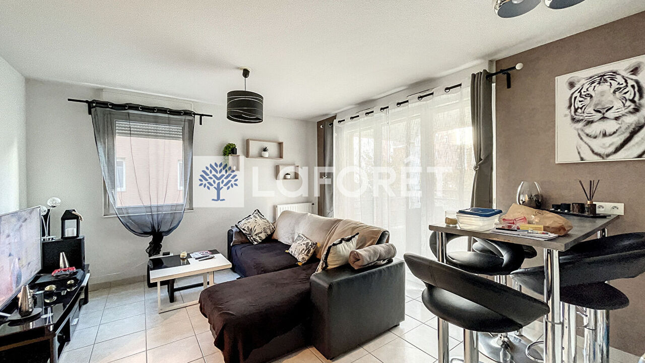 appartement 3 pièces 52 m2 à vendre à Bourgoin-Jallieu (38300)