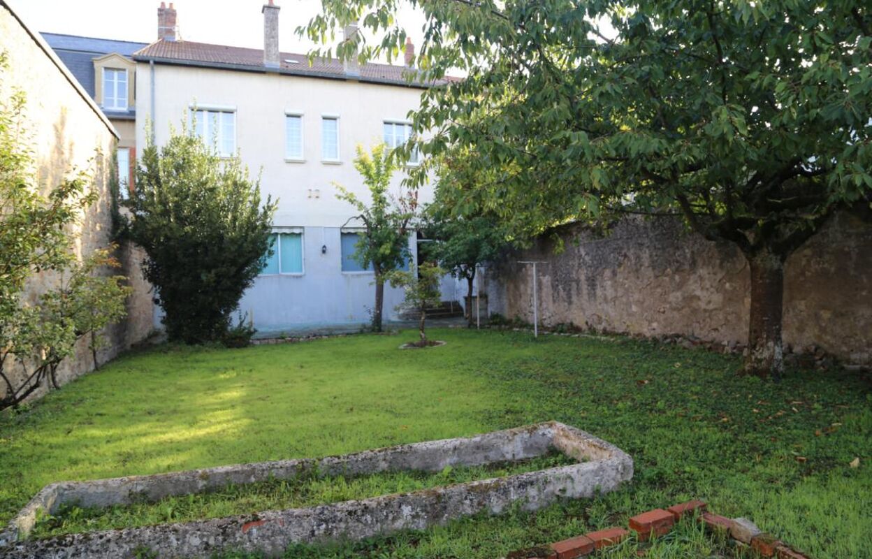 immeuble  pièces 260 m2 à vendre à Autun (71400)