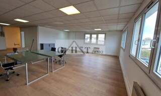Bureau  92 m² à louer à Domont (95330)