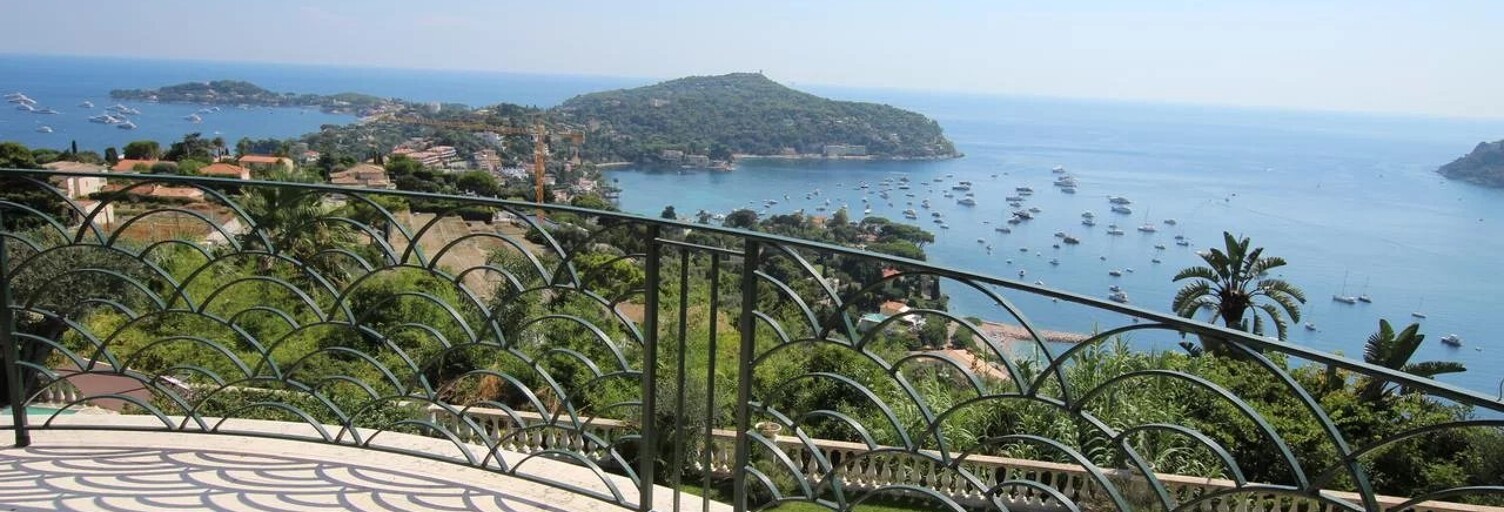Maison 10 Pièces 450 m² à vendre à Villefranche-sur-Mer (06230)