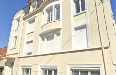 vente immeuble 650 000 € à proximité de Durdat-Larequille (03310)