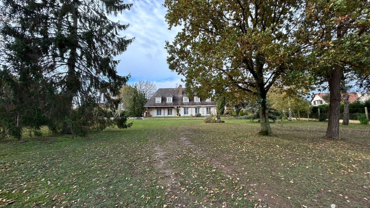 maison 9 pièces 250 m2 à vendre à Saint-Rémy-sur-Avre (28380)