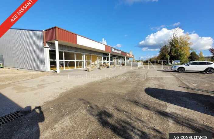 LOCAL COMMERCIAL à louer — photo 2