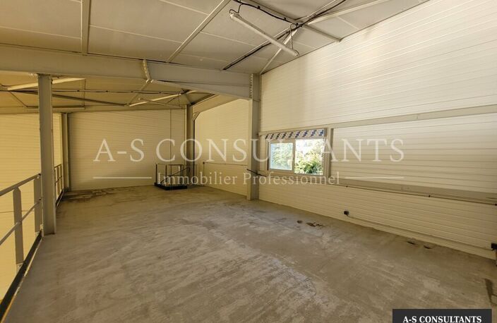 LOCAL COMMERCIAL à louer — photo 5